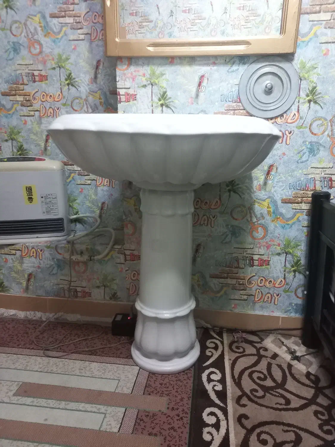 روشویی پایه دار مروارید بسیار تمیز|لوازم سرویس بهداشتی|تهران, بنی‌هاشم|دیوار