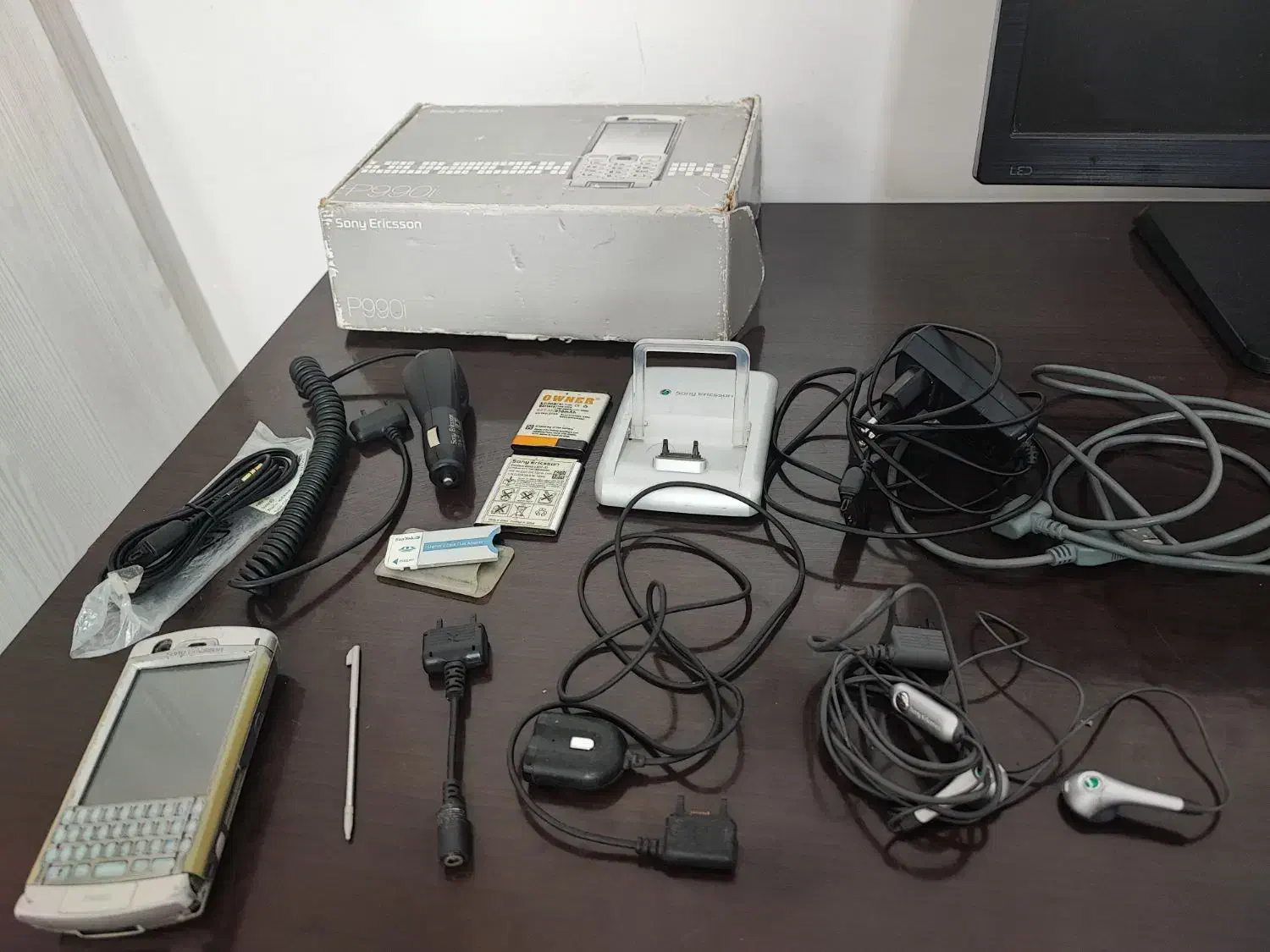 p990همراه با لوازم|موبایل|مشهد, هفت تیر (آب و برق)|دیوار