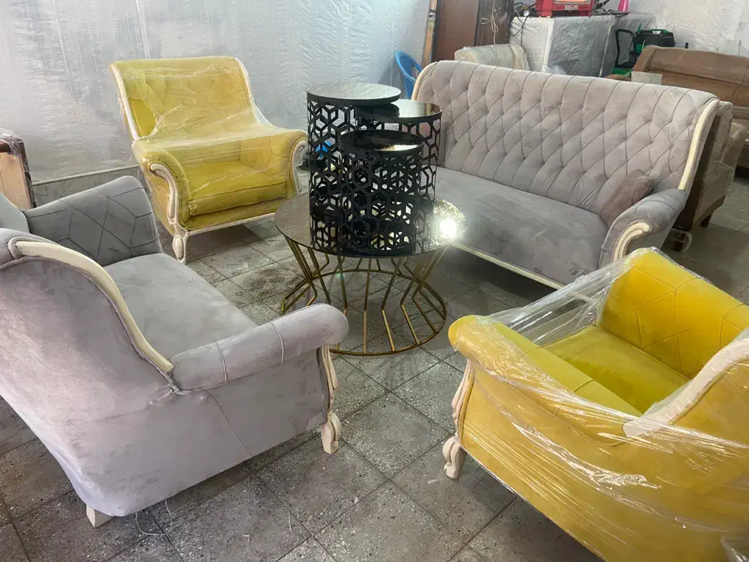 مبل چستر ۷نفره بامیز عسلی|مبلمان خانگی و میز عسلی|پاکدشت, حصار امیر|دیوار