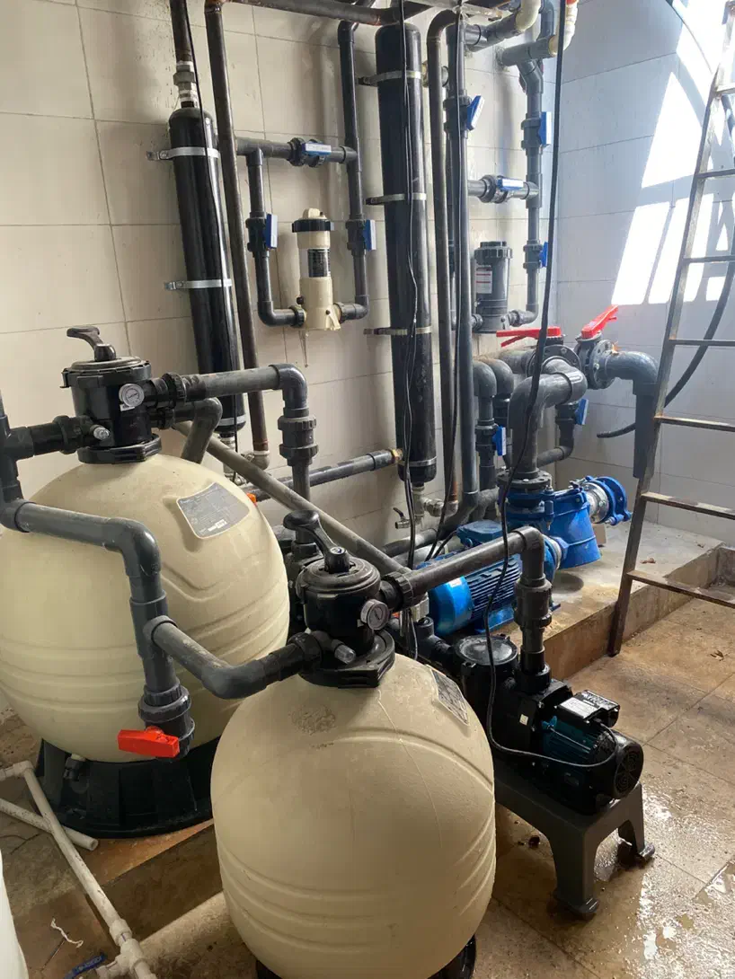 استخر جکوزی ، موتورخانه ،لوله کشی استخر عمده فروش|خدمات پیشه و مهارت|اصفهان, آبشار|دیوار