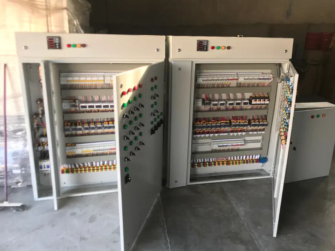 طراحی و نصب و تعمیرات انواع تابلو های برق صنعتی|خدمات پیشه و مهارت|سپیدان, |دیوار