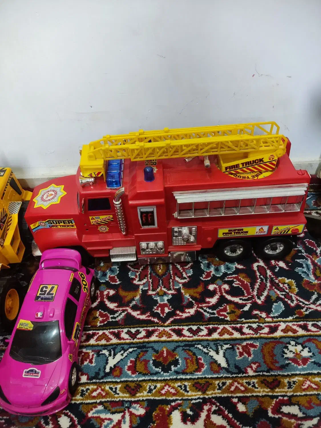 ماشین اسباب بازی بزرگ وبازی فکری pentago|اسباب‌بازی بچه|مشکین‌دشت, |دیوار