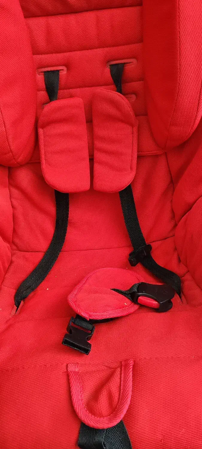 صندلی کودک|تخت و صندلی بچه|اصفهان, شهرک کاوه|دیوار