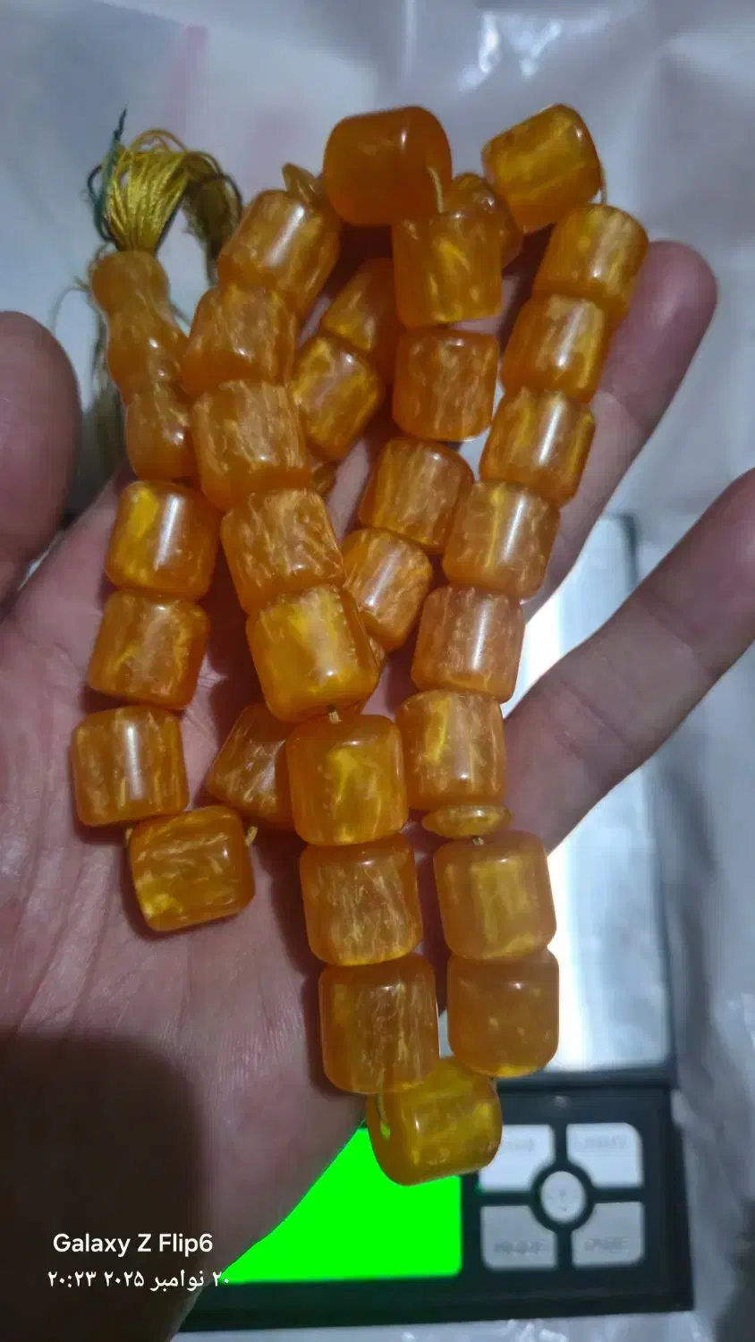 تسبیح سندلوس بودار ۳۳|کلکسیون اشیاء عتیقه|میاندوآب, |دیوار