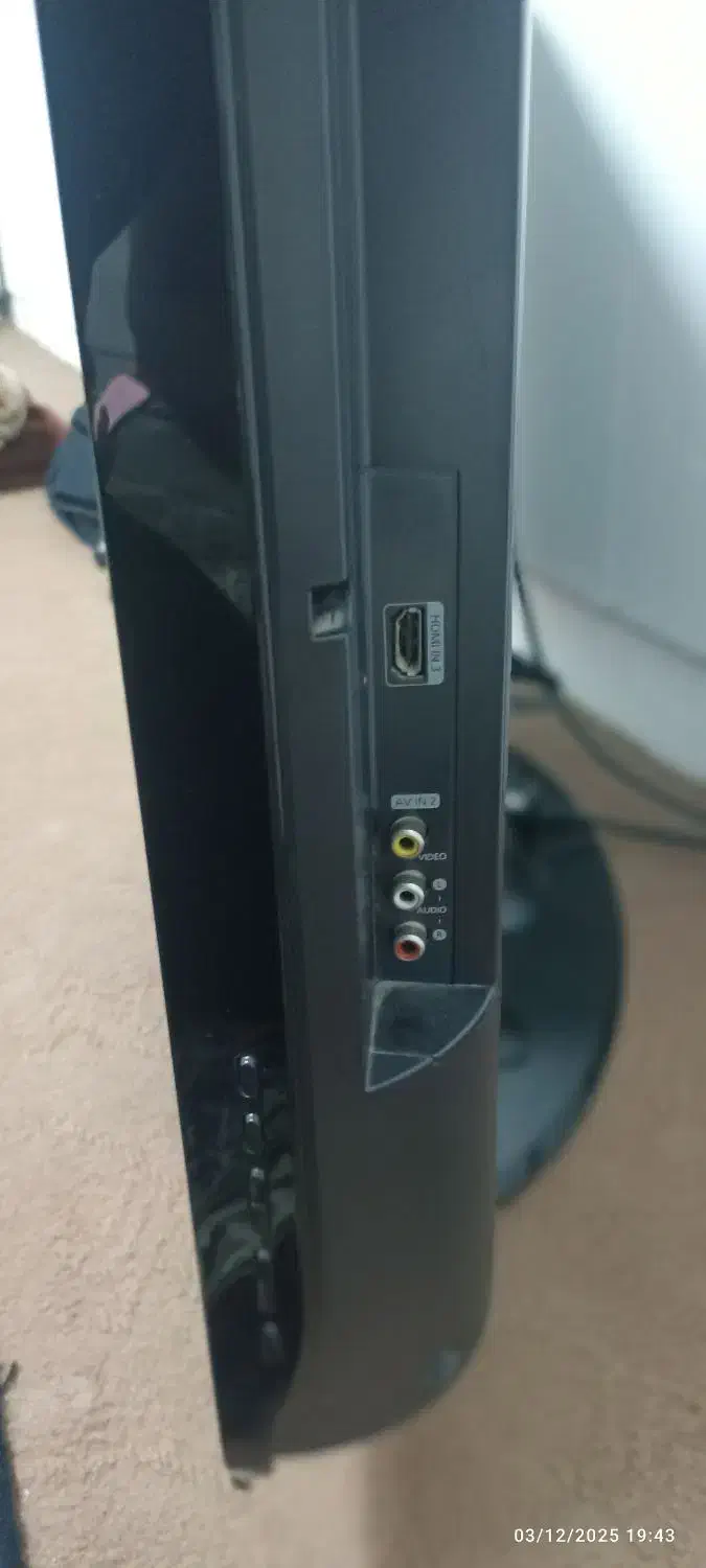 تلویزیون ۳۲اینچ|تلویزیون و پروژکتور|کرمانشاه, |دیوار