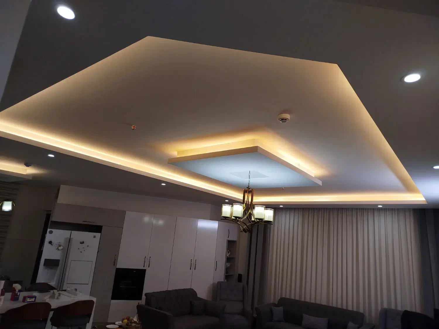 برقکار/رفع اتصالی/نورپردازی/هالوژن/تمام نقاط مشهد|خدمات پیشه و مهارت|مشهد, توس (بلوار توس)|دیوار