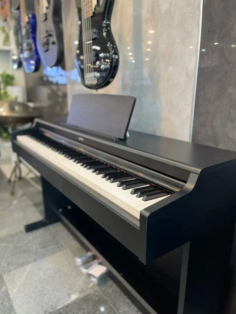 پیانو یاماها سری YDP|پیانو، کیبورد، آکاردئون|شیراز, ابیوردی|دیوار