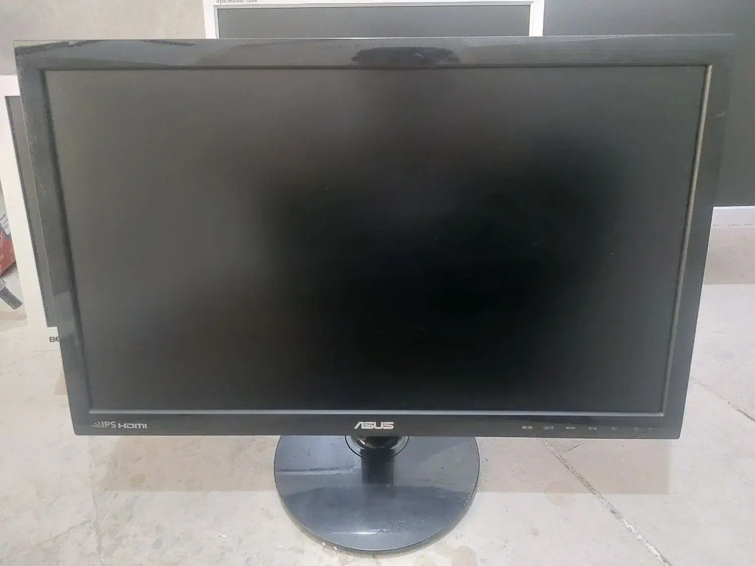 مانیتور LED و LCD مناسب کامپیوتر و دوربین مداربسته|قطعات و لوازم جانبی رایانه|اراک, |دیوار