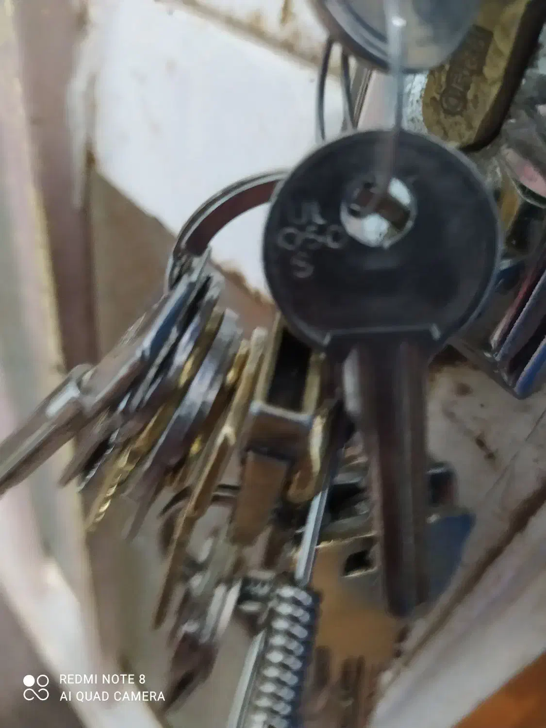 کلید|اشیا|شوشتر, |دیوار