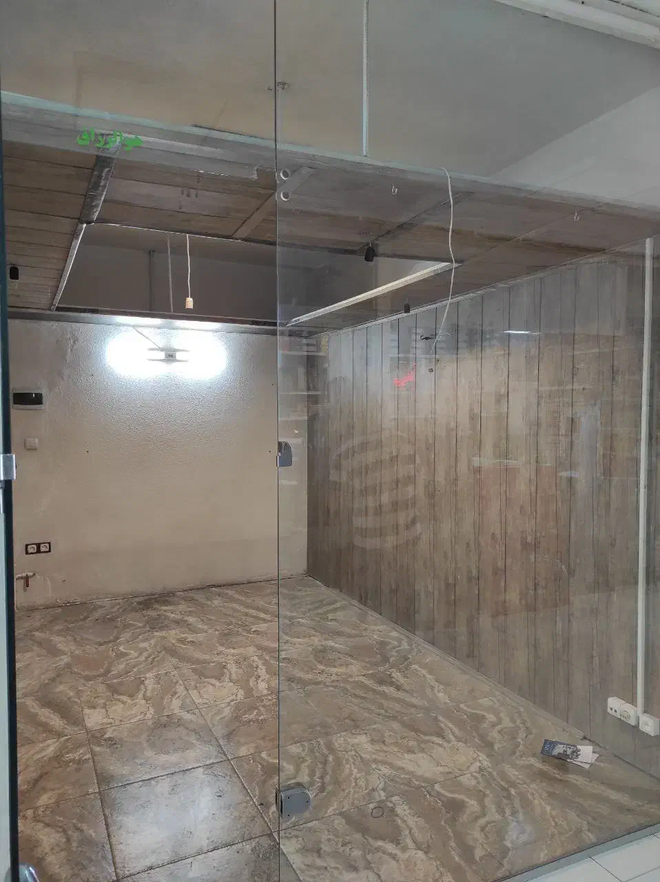 مغازه خوش جا داریم جهت اجاره کافی شاپ به خانم|اجارهٔ مغازه و غرفه|خمینیشهر, |دیوار