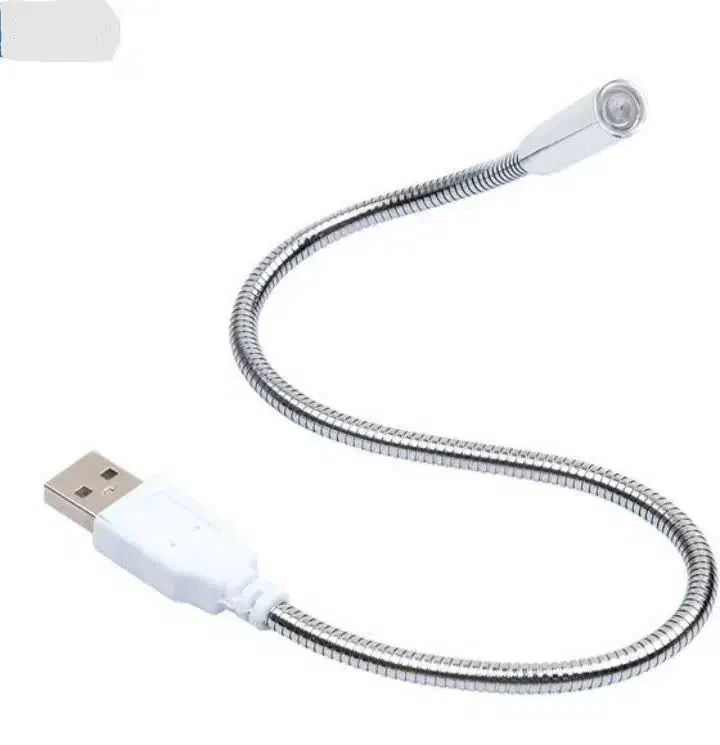 چراغ USB LED مناسب لپ تاپ و کیبورد سالم در حد نو|لامپ و چراغ|قم, بنیاد|دیوار