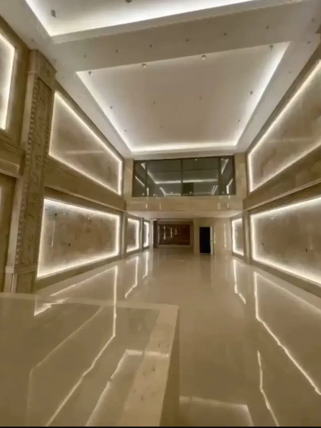 مغازه تجاری لوکس بر باجک ۲|فروش مغازه و غرفه|قم, چهار امامزاده|دیوار