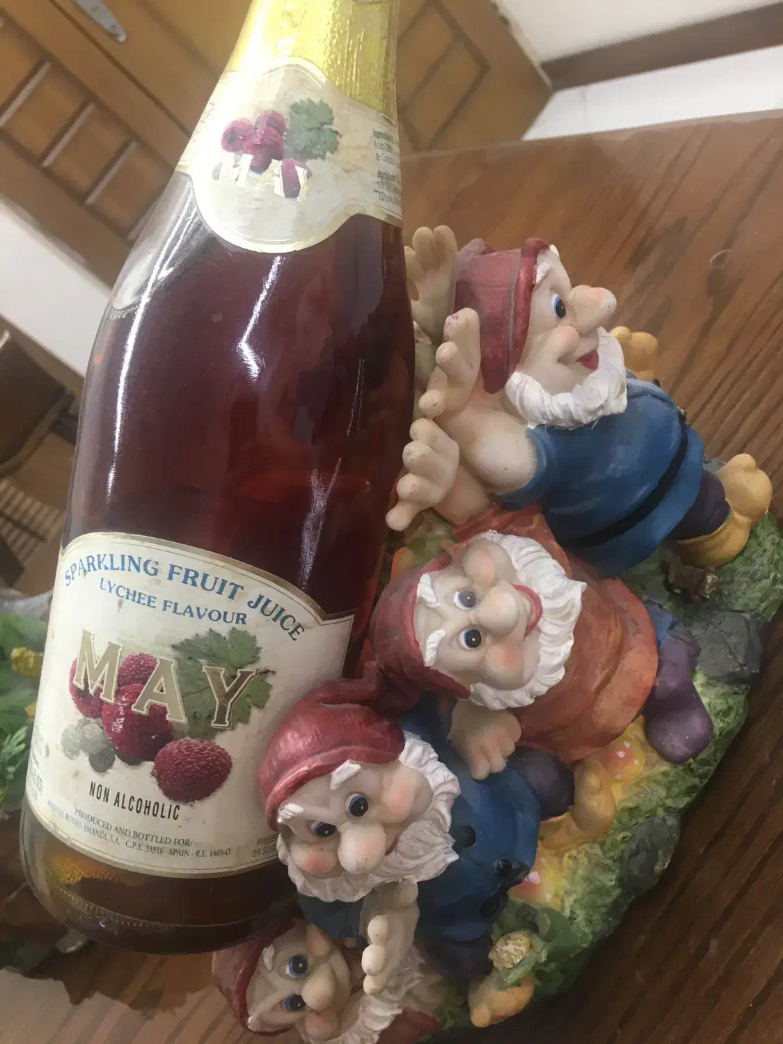 آب نما|مجسمه، تندیس، ماکت|تهران, خواجه نصیر طوسی|دیوار