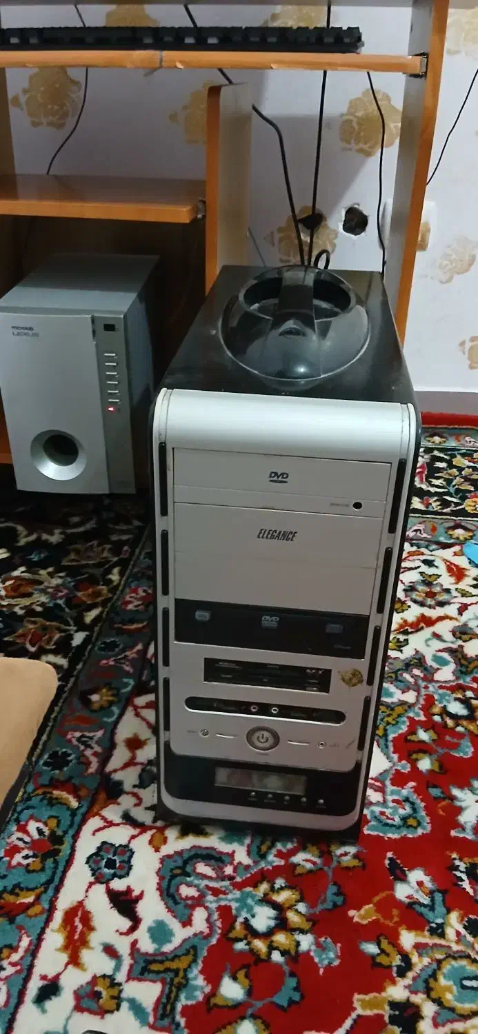 کامپیوتر|رایانه رومیزی|ایلام, |دیوار