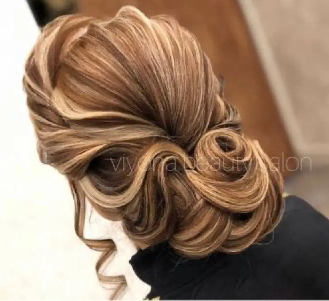 شینیون کار ومژه کار|استخدام درمانی، زیبایی، بهداشتی|تهران, اکباتان|دیوار
