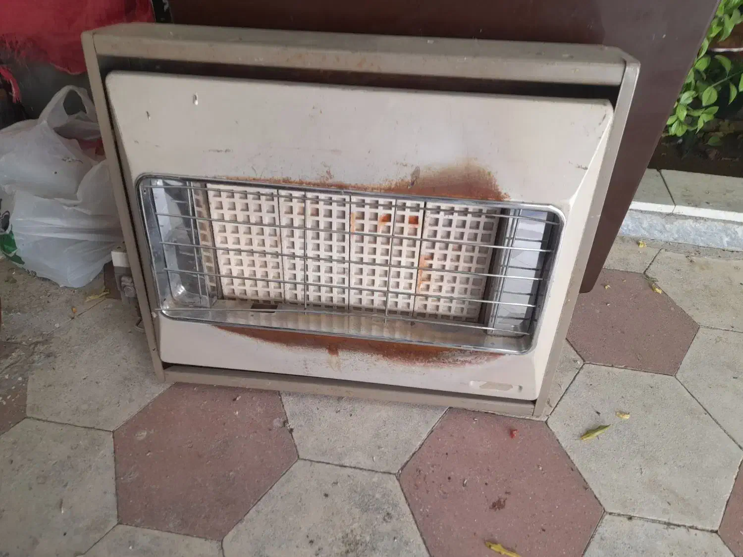 بخاری  زمینی مارک ازمایش    وبخاری دیواری|بخاری، هیتر، شومینه|شیراز, جوادیه|دیوار