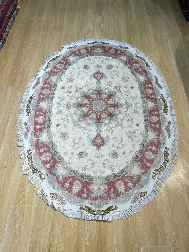 فرش بیضی ۵۰ رج تبریز گل ابریشم|فرش|تهران, سلسبیل شمالی|دیوار