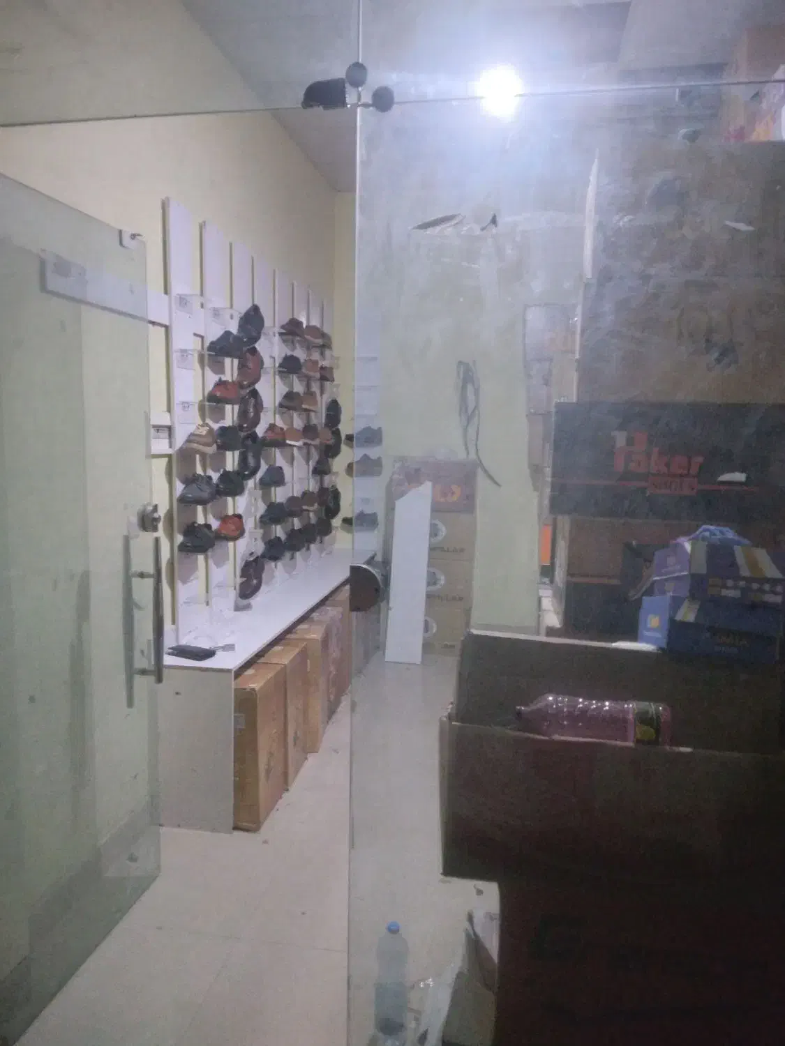 مغازه تجاری در بازار هشتم طبقه اول|فروش مغازه و غرفه|مشهد, چهنو|دیوار