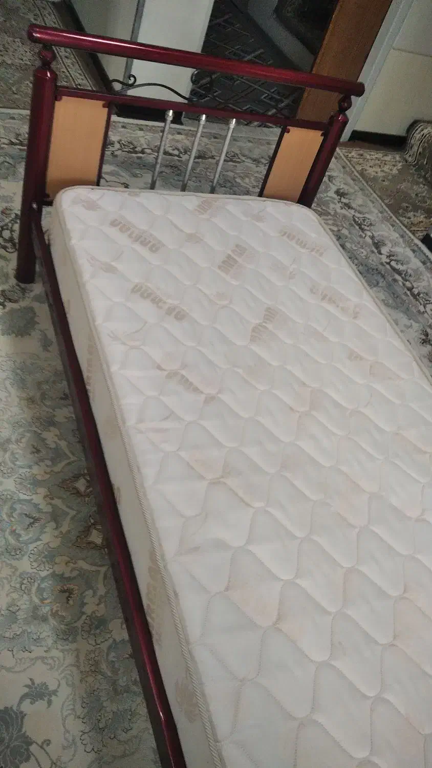 تخت خواب یکنفره آهنی|تخت و سرویس خواب|فسا, |دیوار