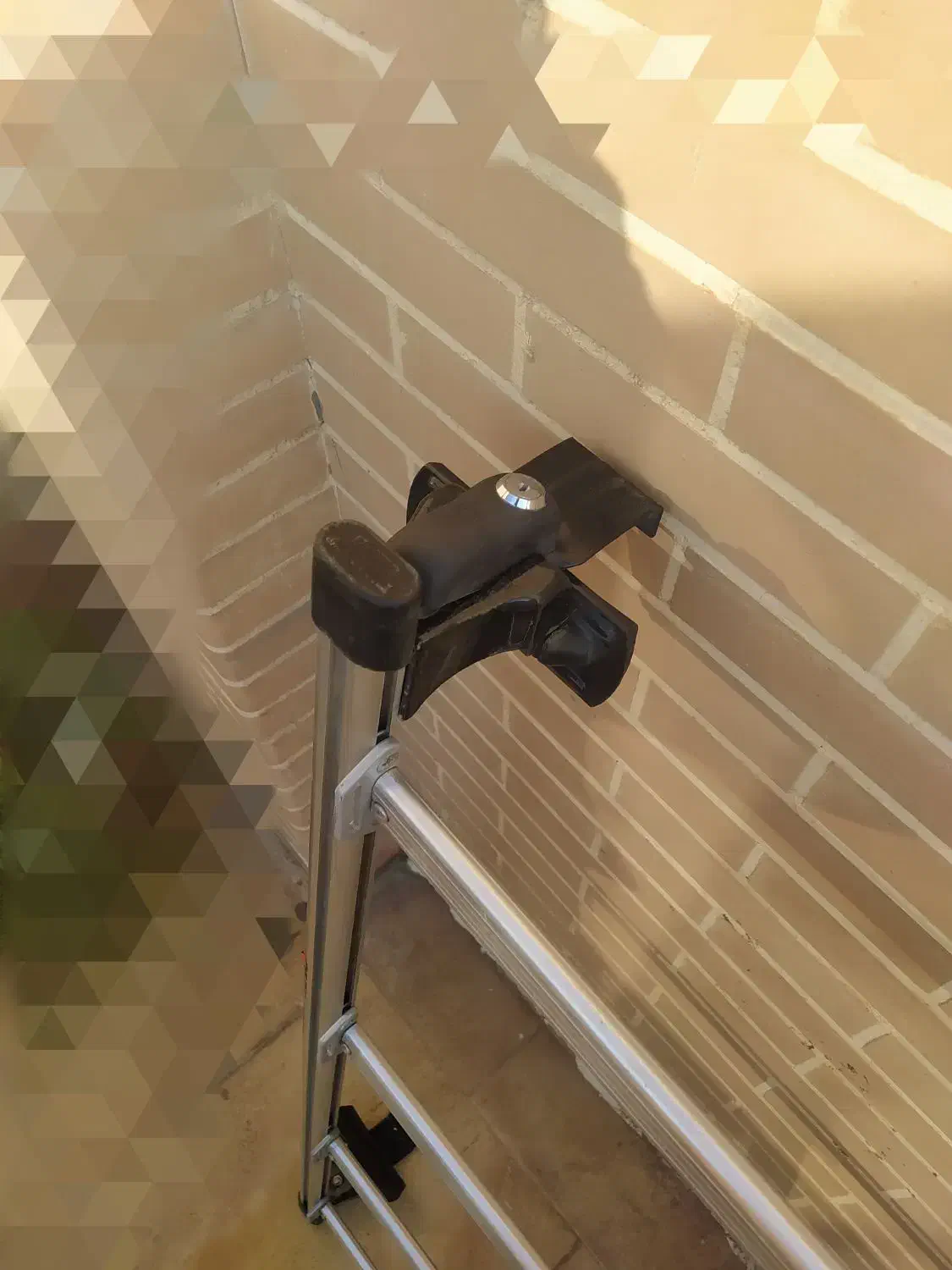 باربند آلومینیوم قفل دار|قطعات یدکی و لوازم جانبی|اصفهان, توپخانه ارتش|دیوار