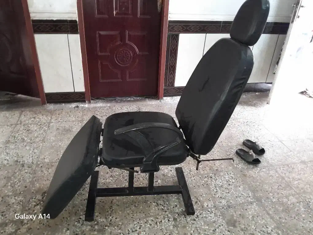 صندلی ارایشی تاشو|آرایشگاه و سالن‌های زیبایی|باوی, |دیوار