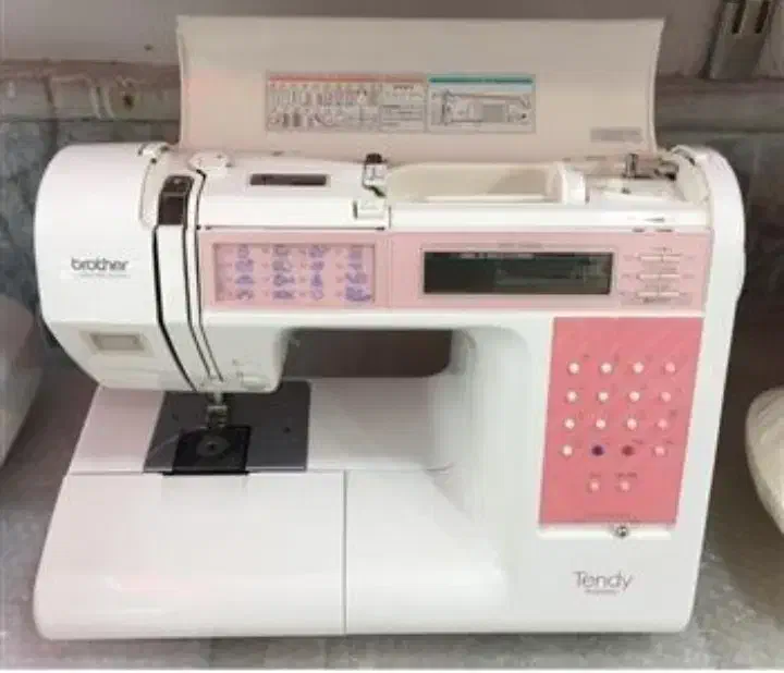 چرخ خیاطی کامپیوتری|چرخ خیاطی و ریسندگی|یزد, |دیوار