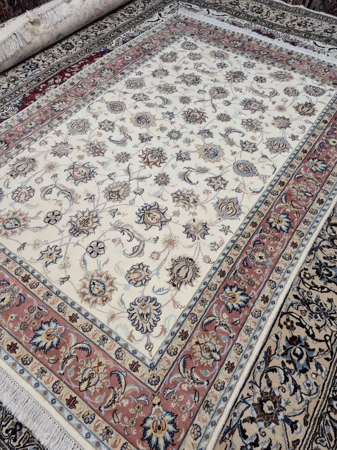 فرش دستباف تک ۶ متری افشان. گالری فرش ایران|فرش|مشهد, حجت|دیوار