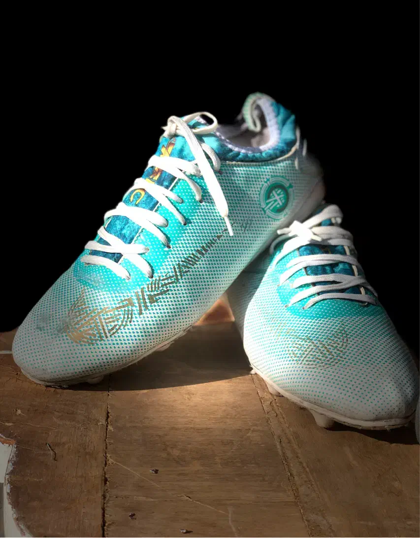 کتونی استوک فوتبال نایک|ورزش‌های توپی|پرند, فاز ۴|دیوار