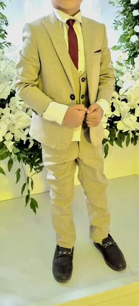 کت وشلوار بچه گانه|کفش و لباس بچه|بندر امام خمینی, |دیوار