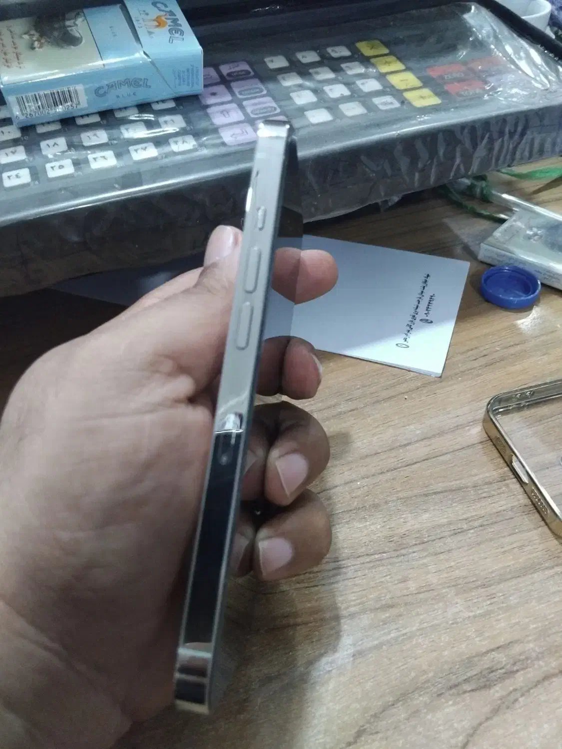 اپل iPhone 13 Pro با حافظهٔ ۲۵۶ گیگابایت|موبایل|کرمانشاه, |دیوار