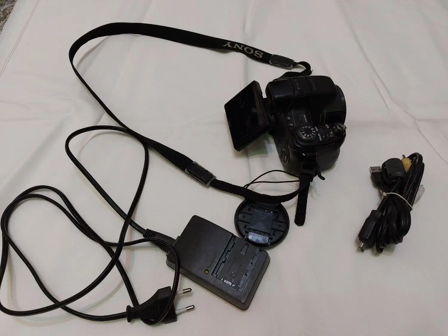 دوربین دیجیتال سونی|دوربین عکاسی و فیلمبرداری|تهران, سنائی|دیوار