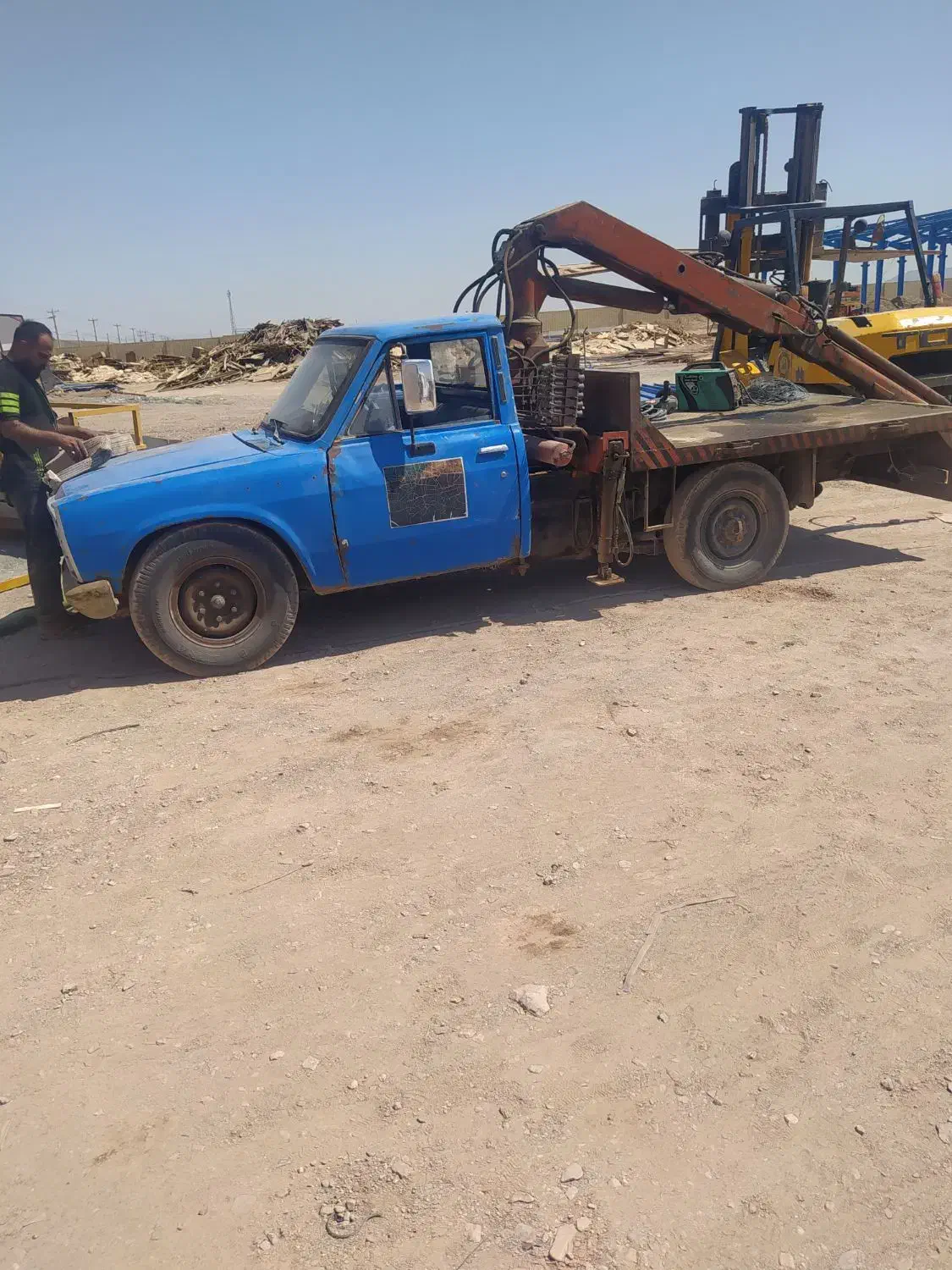 جرثقیل نیسان میبد و اردکان و شهرک صنعتی ها|خدمات حمل و نقل|میبد, |دیوار