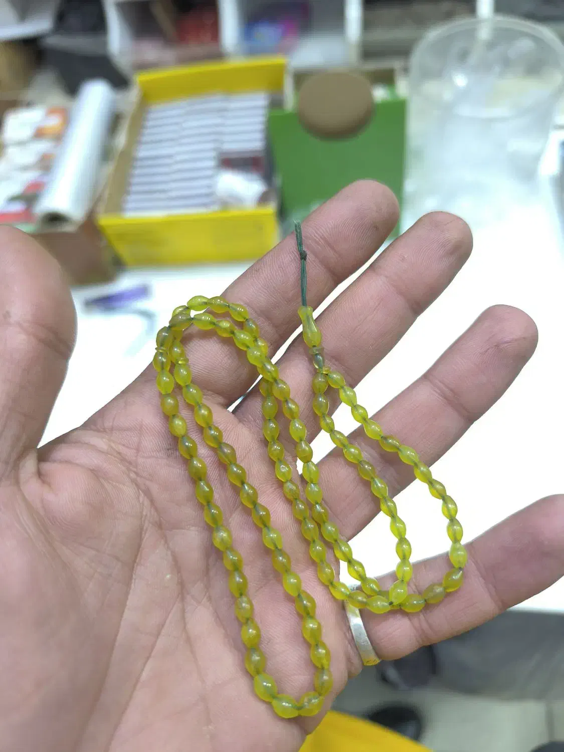 تسبیح شاه مقصود|کلکسیون اشیاء عتیقه|کاشمر, |دیوار