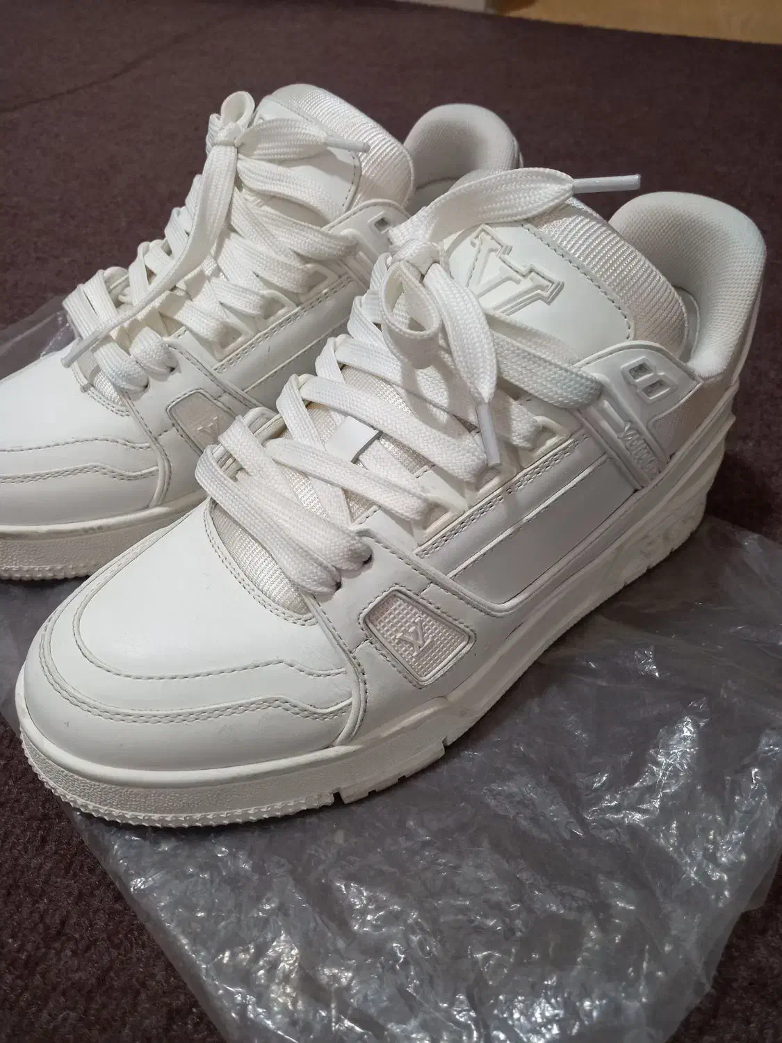 کفش کتونی|کیف، کفش، کمربند|مینودشت, |دیوار