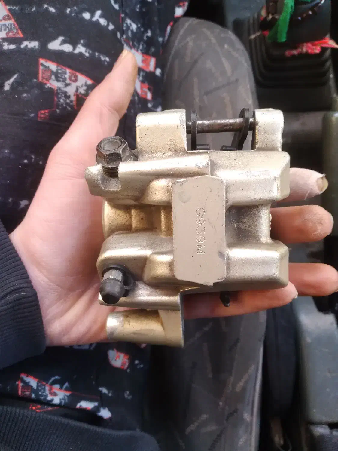 درکلاچ هندا و کالیپر یا بوستر ترمز فابریک اپاچی|قطعات یدکی و لوازم جانبی|کرج, شهرک امام رضا (ع)|دیوار