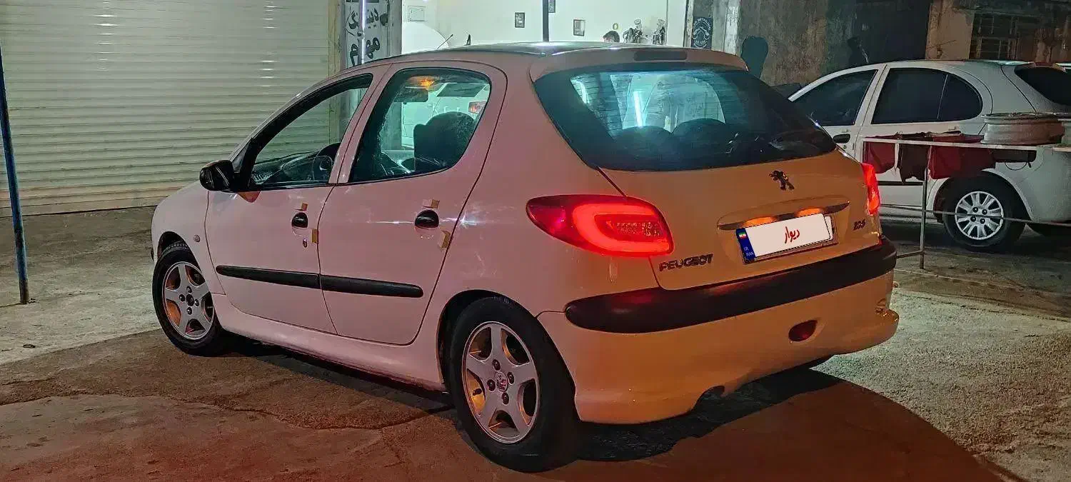 206 مدل 83در حد|خودرو سواری و وانت|رشت, ولکس|دیوار