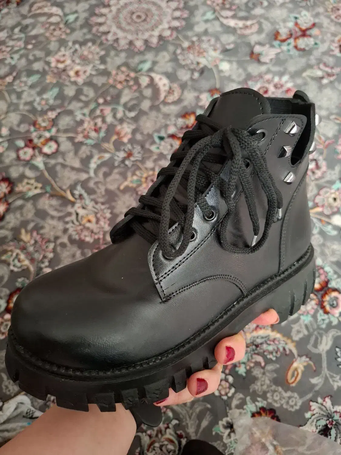 نیم بوت|کیف، کفش، کمربند|قرچک, زیبا شهر|دیوار