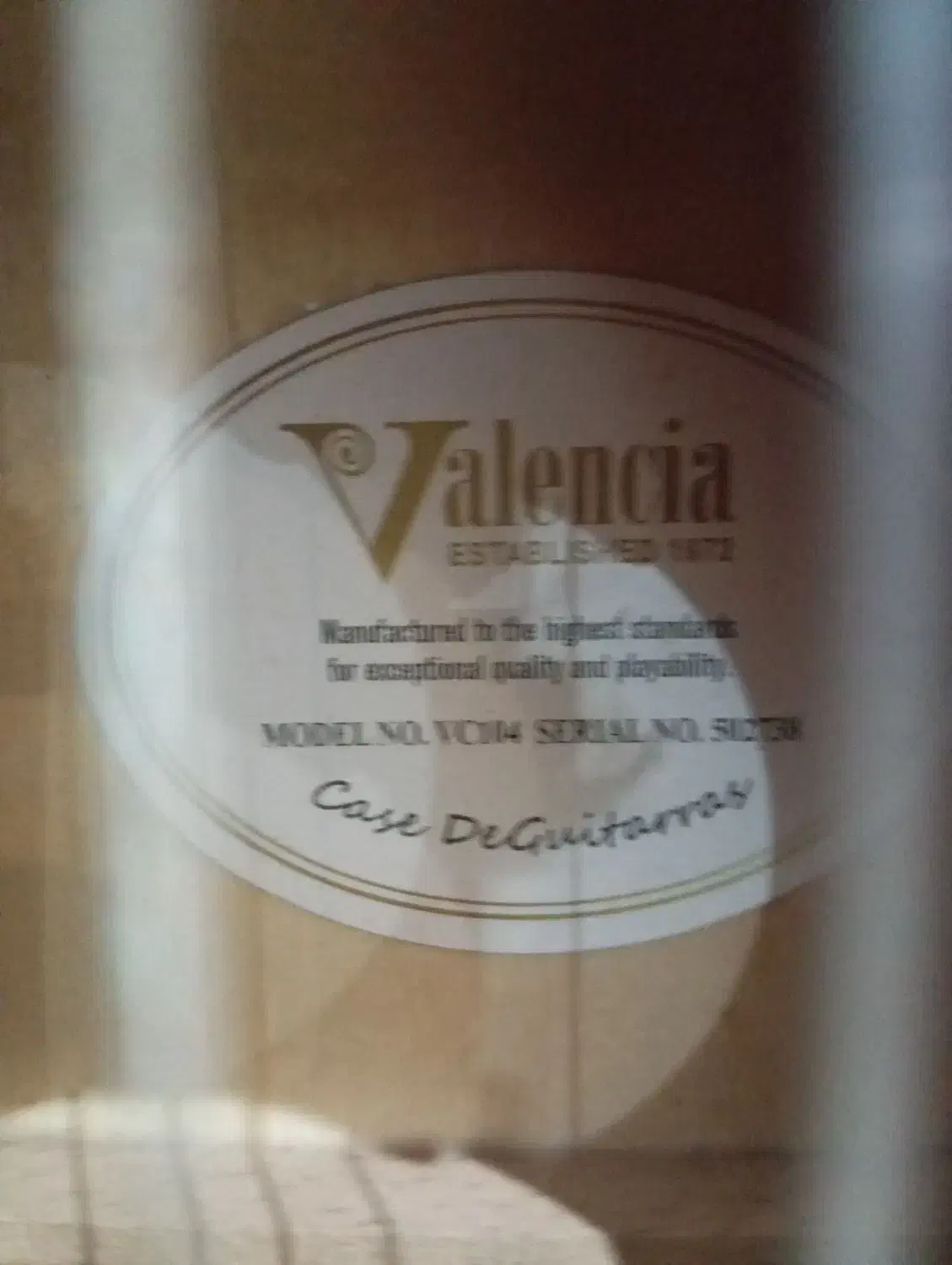 گیتار کلاسیک|گیتار، بیس، امپلیفایر|سیاهکل, |دیوار