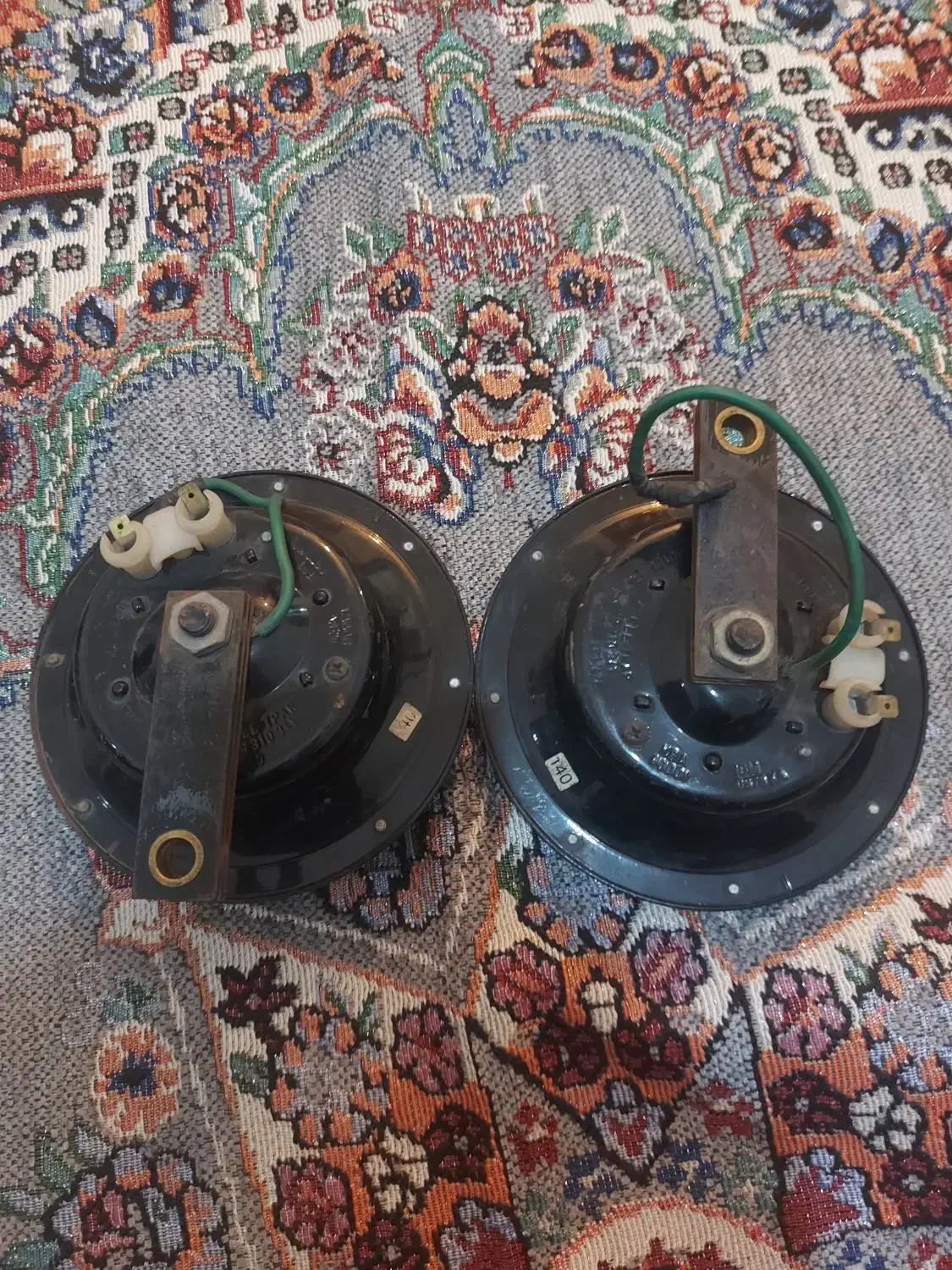 بوق ۱۰ ۱۱|قطعات یدکی و لوازم جانبی|رشت, باهنر|دیوار