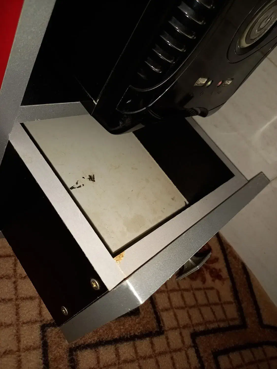 میز کامپیوتر تمیز|میز تحریر و کامپیوتر|شیراز, شهدای شهرک سعدی|دیوار