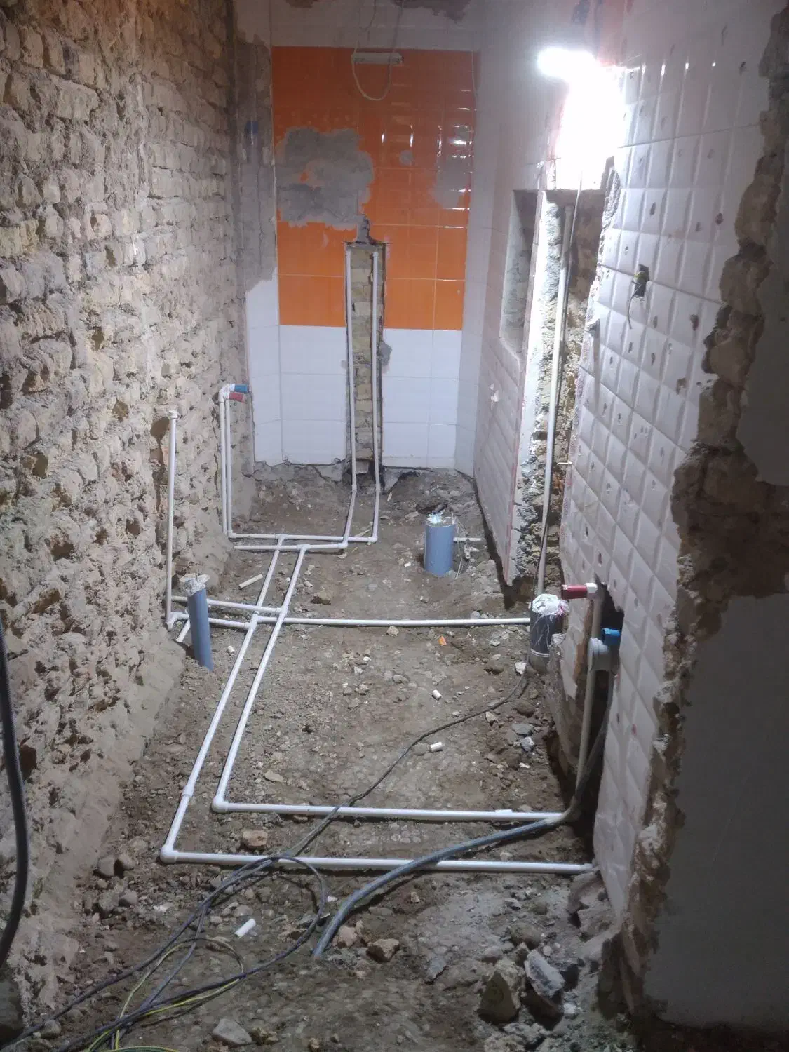 لوله کشی/تشخیص ترکیدگی/آبگرمکن/پمپ/تانکر|خدمات پیشه و مهارت|کرج, باغستان|دیوار