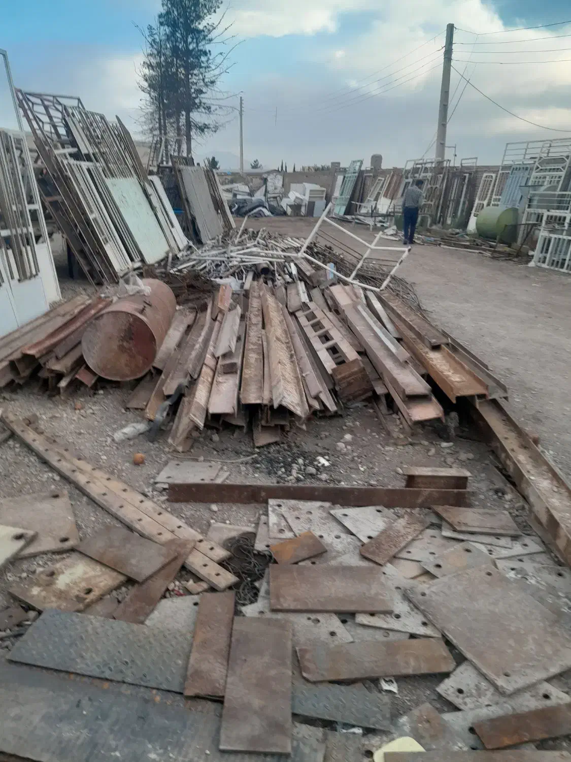 خریدضایعات آهن مس برنج وآلمینیوم|عمده‌فروشی|کرمان, |دیوار