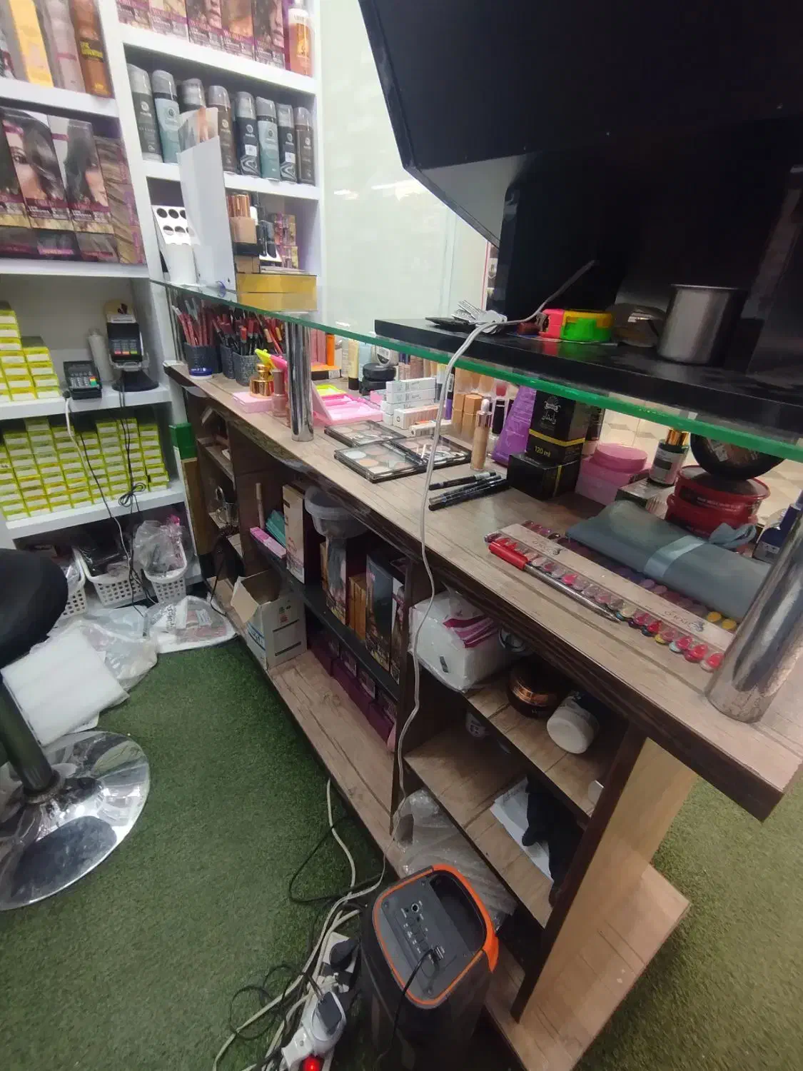 میز پیشخوان(کانتر)(ویترین)|مبلمان اداری|بروجرد, |دیوار