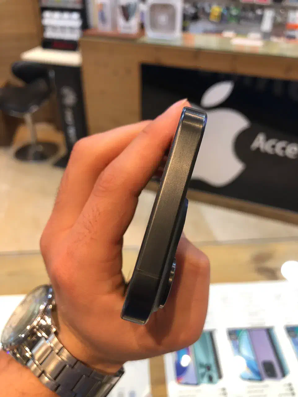 اپل iPhone 15 proبا حافظه 256 پارت. Zaa|موبایل|اصفهان, چرخاب|دیوار