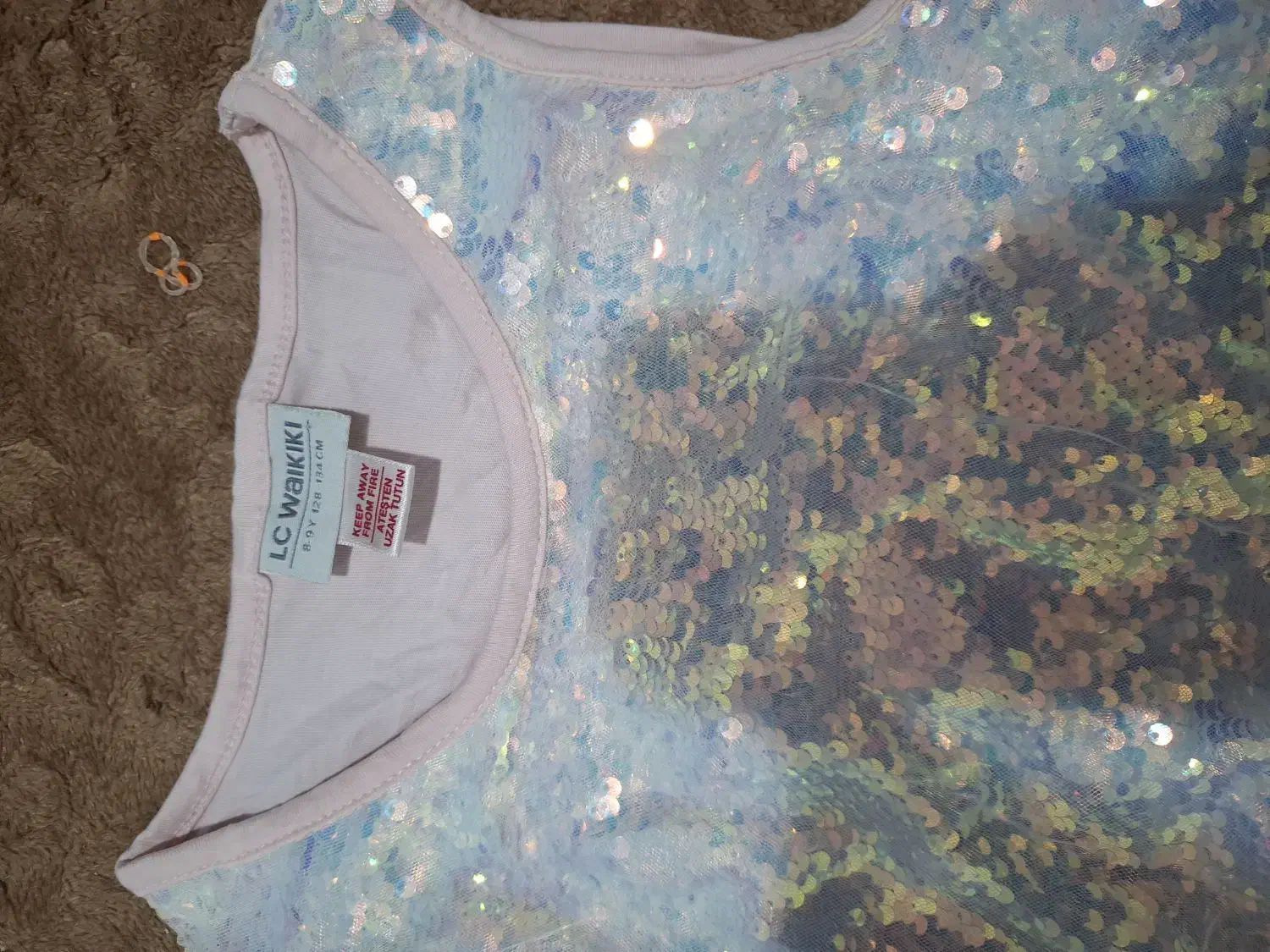 لباس دخترانه جنس خوب.|لباس|رباط‌کریم, رباط‌کریم|دیوار