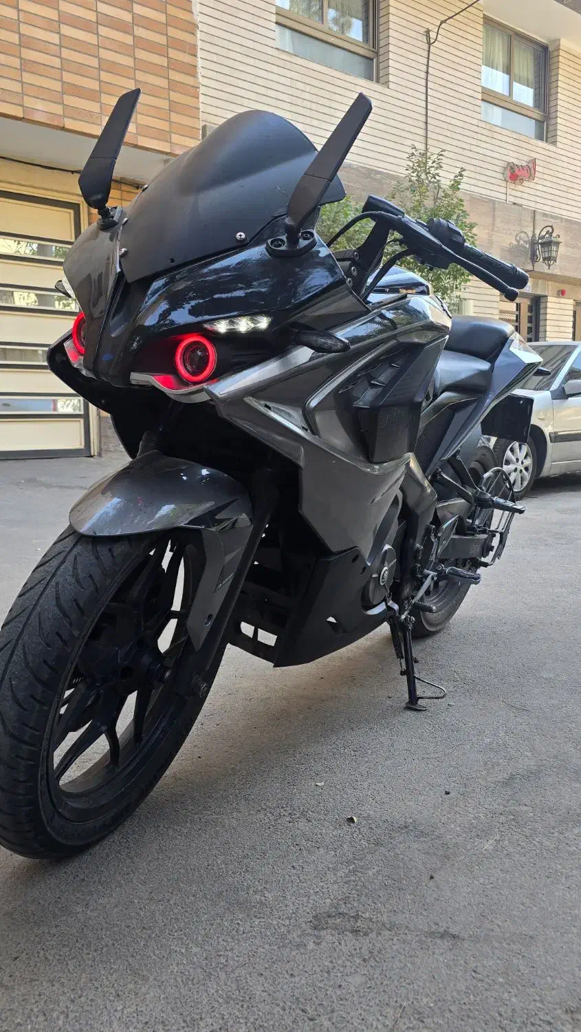 rs200|موتورسیکلت|اصفهان, شیخ طوسی|دیوار