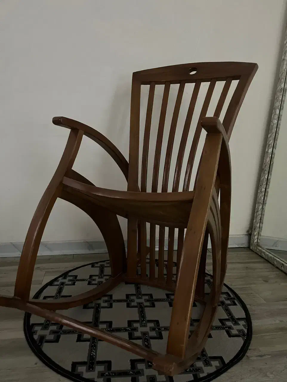 صندلی چوب راک کاملا سالم|صندلی و نیمکت|تهران, هفت حوض|دیوار