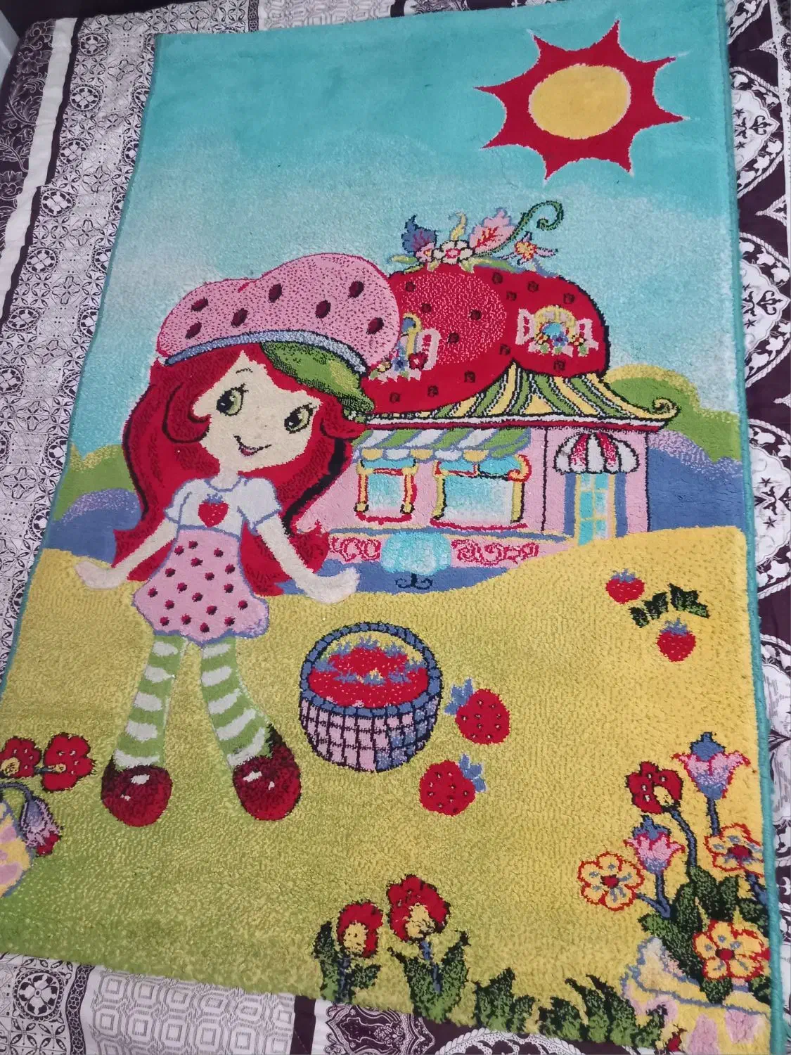 فرش اتاق کودک دختر توت فرنگی|فرش|پرند, فاز ۵|دیوار