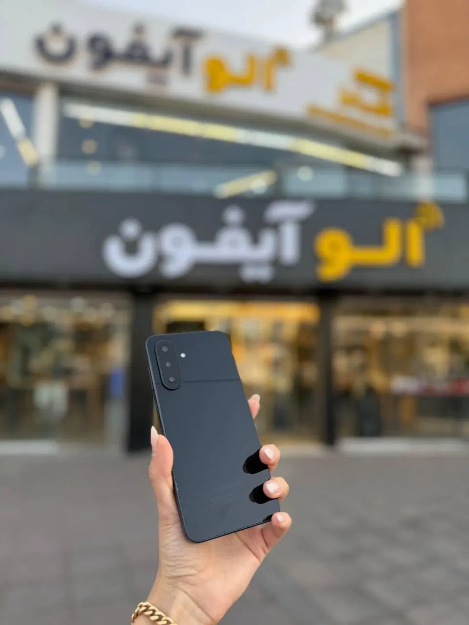 A26 درحد|موبایل|مشهد, کوه سنگی|دیوار