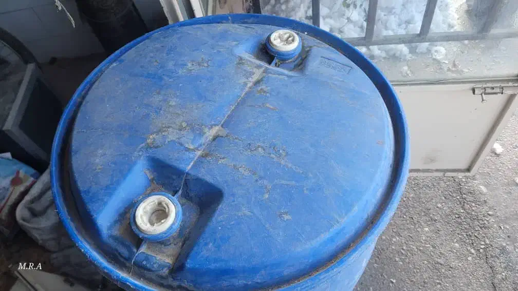 بشکه پلاستیکی|ظروف نگهدارنده، پلاستیکی، یک‌بارمصرف|بروجن, |دیوار